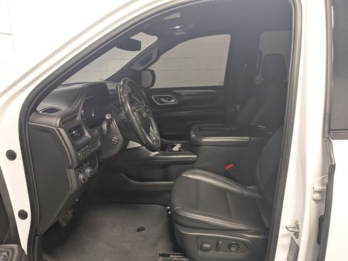Used 2022 Chevrolet Tahoe Z71 w/ Luxury Package AWD/4WD image 20