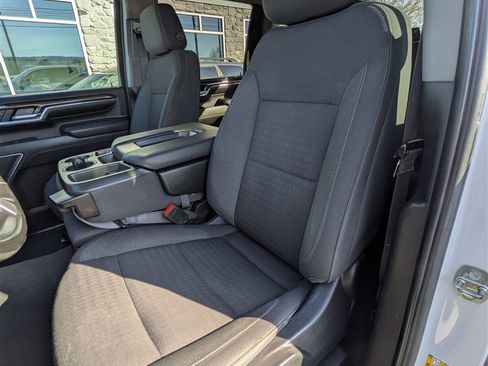 Used 2024 Chevrolet Silverado 2500 LT AWD/4WD image 18