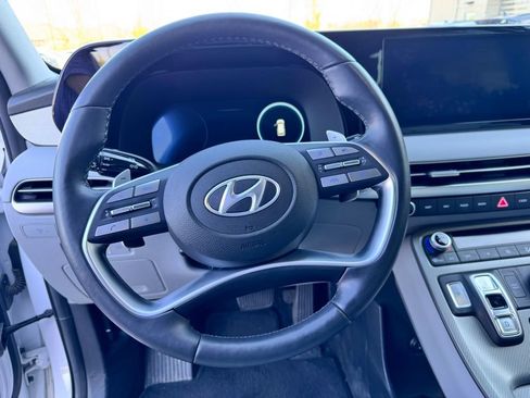 Used 2024 Hyundai Palisade SEL w/ Premium Package image 17