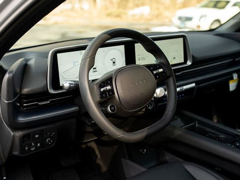 New 2024 Hyundai Ioniq 6 SEL image 8