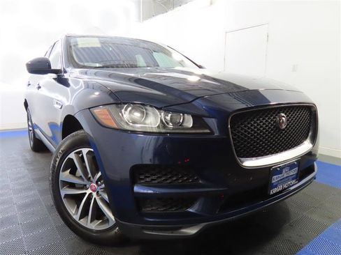 Used 2020 Jaguar F-PACE Premium image 3