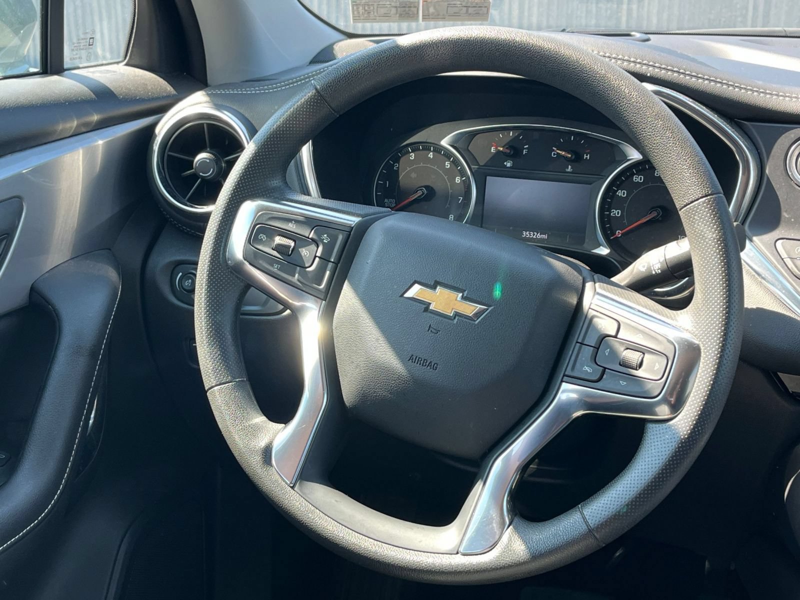 Used 2025 Chevrolet Blazer LT FWD image 28