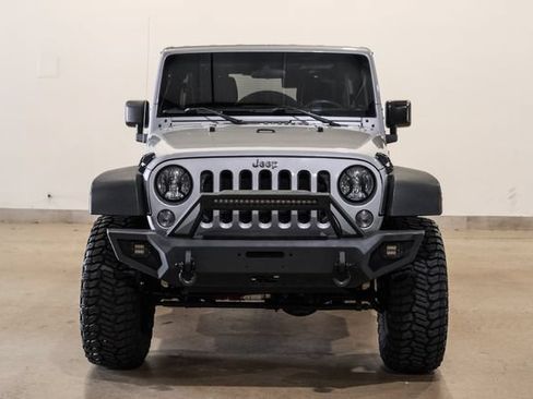 Used 2015 Jeep Wrangler Unlimited Sport AWD/4WD image 3