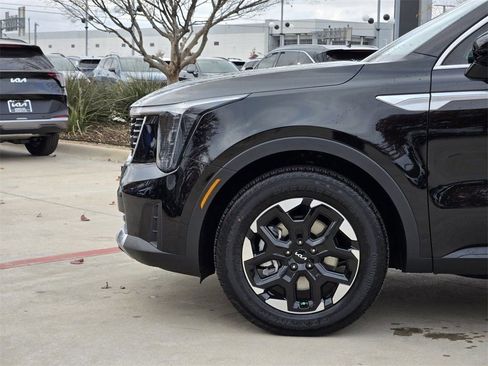 New 2026 Kia Sorento S w/ S Panoramic Sunroof Package FWD image 5