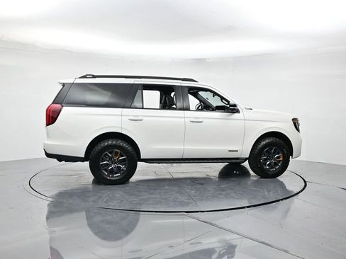 New 2025 Ford Expedition Tremor image 3