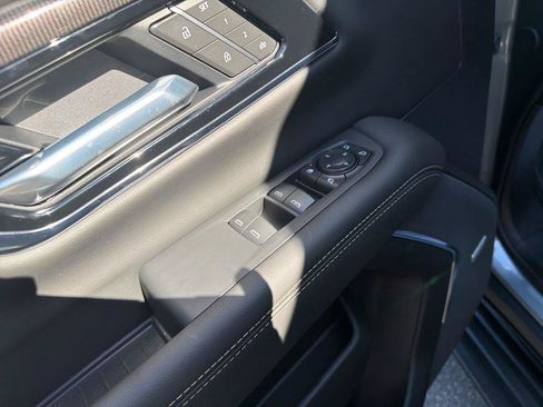 New 2026 GMC Yukon Elevation AWD/4WD image 14