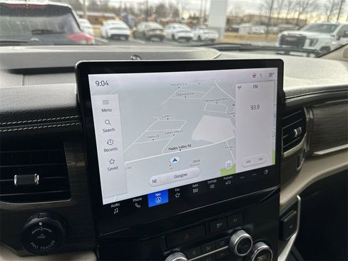 Used 2023 Ford Expedition Limited image 18