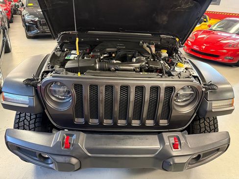 Used 2018 Jeep Wrangler Rubicon AWD/4WD image 26