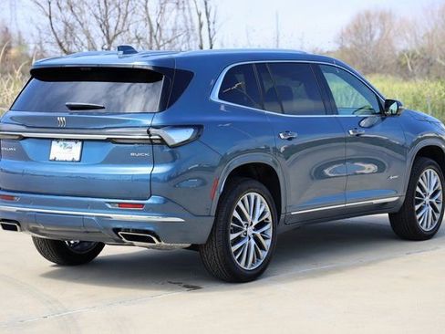 New 2026 Buick Enclave Avenir w/ Super Cruise Package image 8