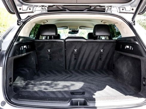 Used 2023 Buick Envision Essence image 31
