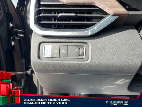 New 2026 GMC Acadia Denali w/ Super Cruise Package image 24