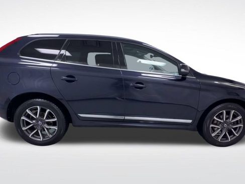 Used 2017 Volvo XC60 T6 Dynamic w/ Preferred Option Package AWD/4WD image 9