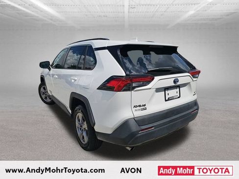 Used 2022 Toyota RAV4 LE AWD/4WD image 5