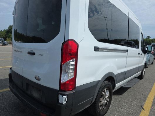 Used 2025 Ford Transit 350 XLT RWD image 3