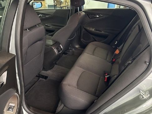 Used 2025 Chevrolet Malibu LT image 13