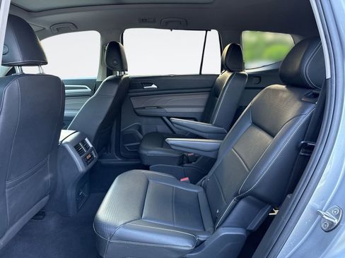 Used 2023 Volkswagen Atlas SE w/ Panoramic Sunroof Package AWD/4WD image 23