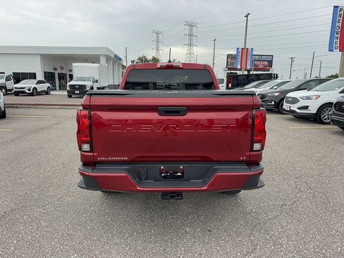 Used 2024 Chevrolet Colorado LT RWD image 6