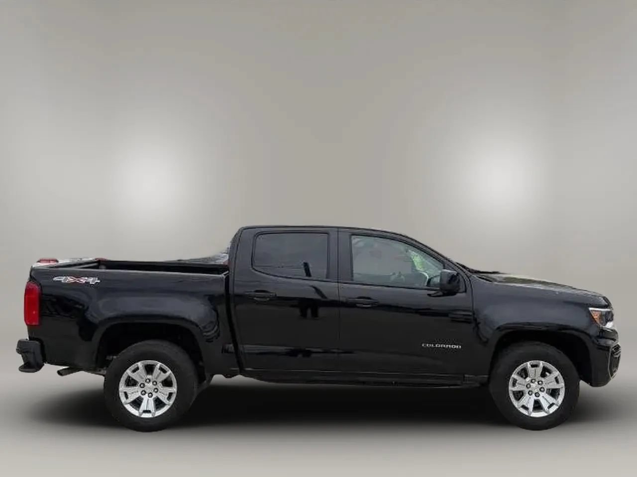 Used 2022 Chevrolet Colorado LT w/ LT Convenience Package AWD/4WD image 8