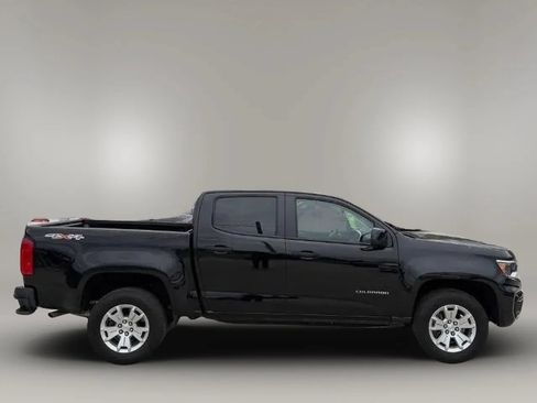 Used 2022 Chevrolet Colorado LT w/ LT Convenience Package AWD/4WD image 8