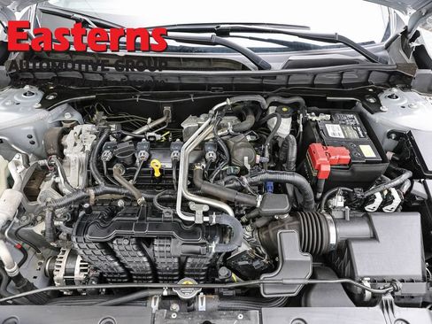 Used 2024 Nissan Altima 2.5 S FWD image 7