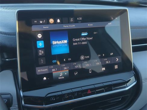 Used 2022 Jeep Compass Limited image 17