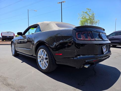 Used 2013 Ford Mustang Premium RWD image 4