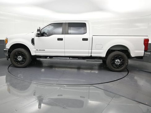Used 2019 Ford F250 XL w/ Power Equipment Group AWD/4WD image 43