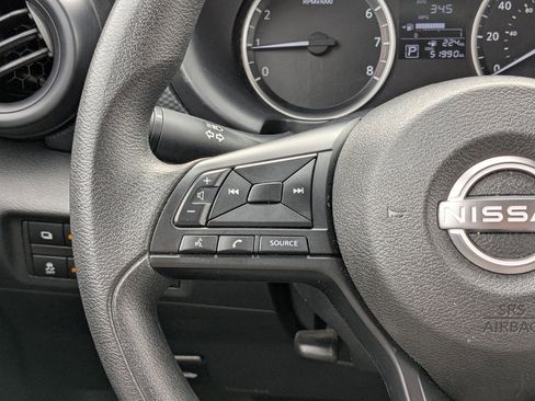 Used 2023 Nissan Kicks S image 19