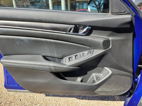 Used 2021 Honda Accord Sport image 14