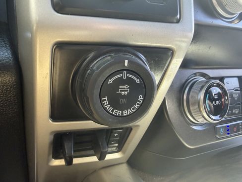 Used 2019 Ford F150 Lariat w/ Equipment Group 502A Luxury AWD/4WD image 42