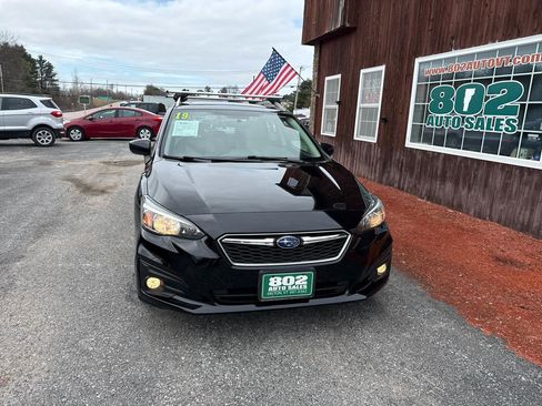 Used 2019 Subaru Impreza 2.0i Premium image 2