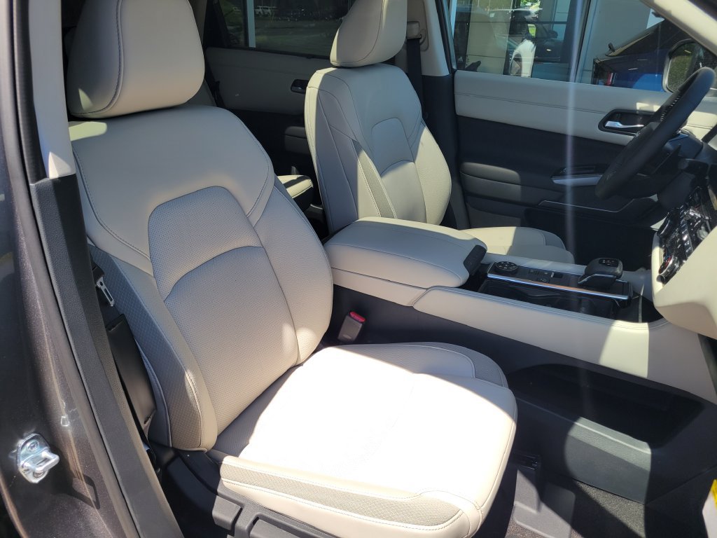 New 2026 Nissan Pathfinder SL AWD/4WD image 36
