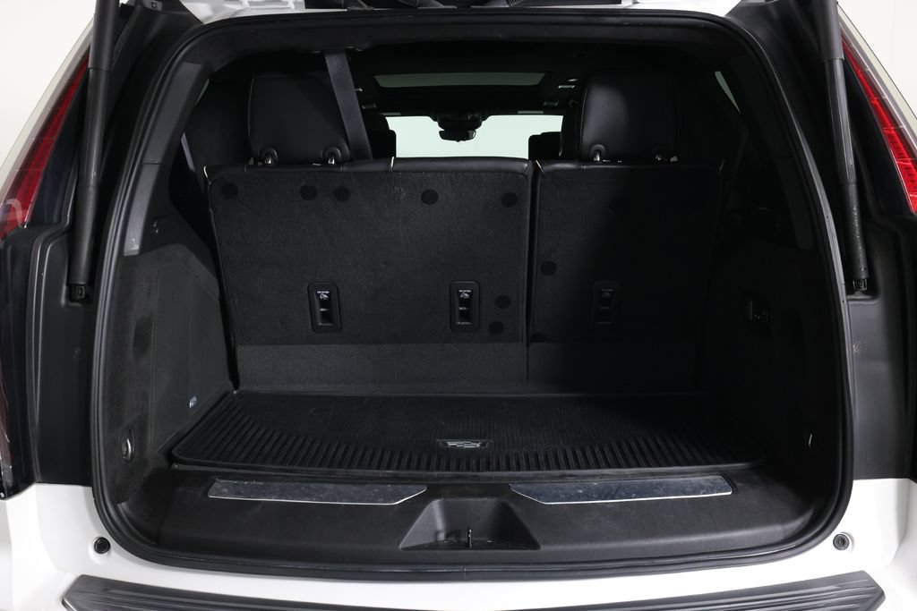 Used 2022 Cadillac Escalade Sport Platinum w/ Heavy-Duty Trailer Package AWD/4WD image 13