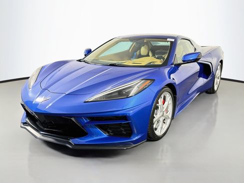 Used 2022 Chevrolet Corvette Stingray Premium Conv w/ Chrome Exterior Badge Package RWD image 4