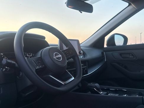 Certified 2024 Nissan Rogue S FWD image 38