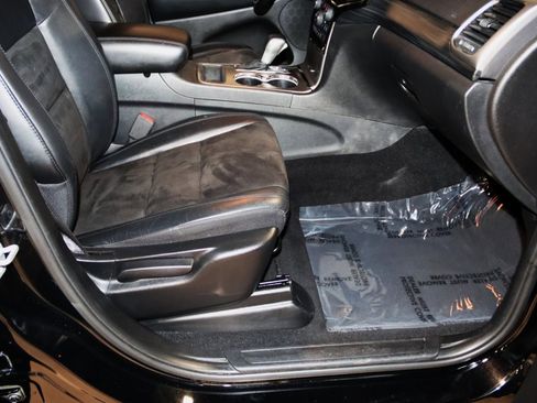 Used 2019 Jeep Grand Cherokee Altitude image 57