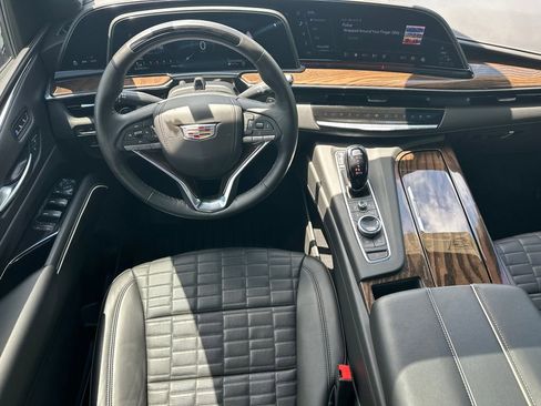 Used 2024 Cadillac Escalade Sport Platinum w/ LPO, ONYX Package AWD/4WD image 24