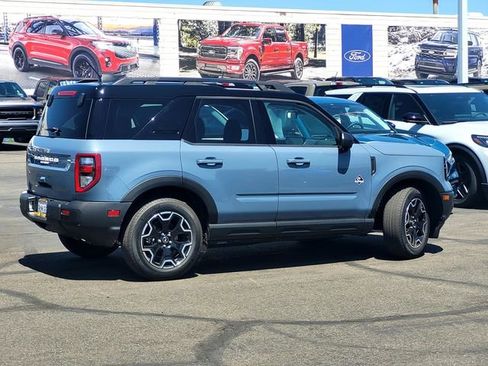 New 2025 Ford Bronco Sport Outer Banks w/ Outer Banks Tech Package+ AWD/4WD image 3