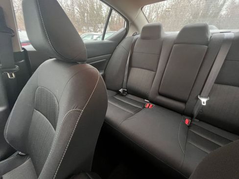 Used 2025 Nissan Altima 2.5 SV image 33