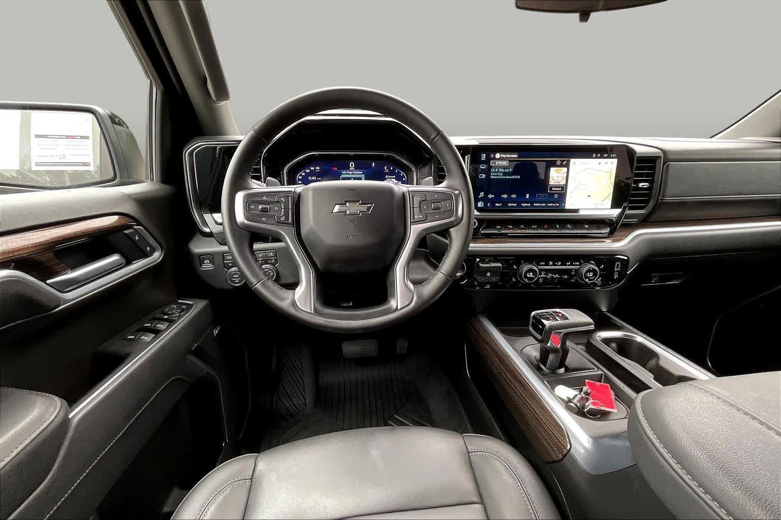 Used 2026 Chevrolet Silverado 1500 RST w/ RST All Star Premium Package AWD/4WD image 6
