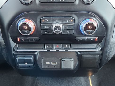 Used 2022 GMC Sierra 2500 SLE w/ SLE Convenience Package image 24