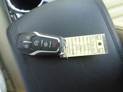 Used 2015 Ford Edge SEL w/ Equipment Group 201A AWD/4WD image 20
