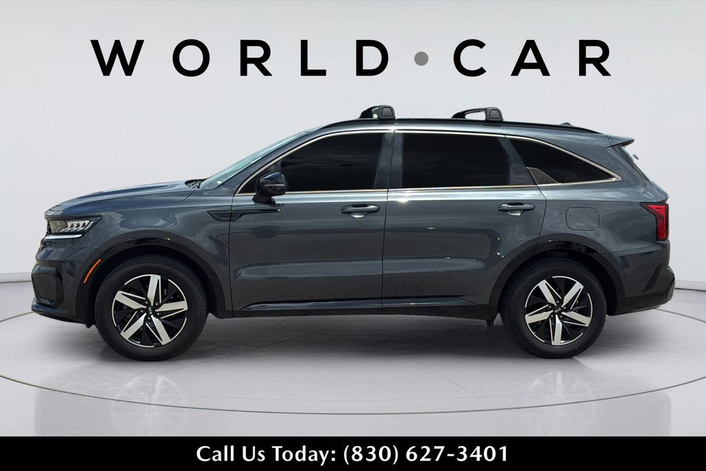Used 2021 Kia Sorento S FWD image 11