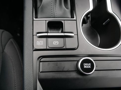 Used 2023 Kia K5 LXS image 28