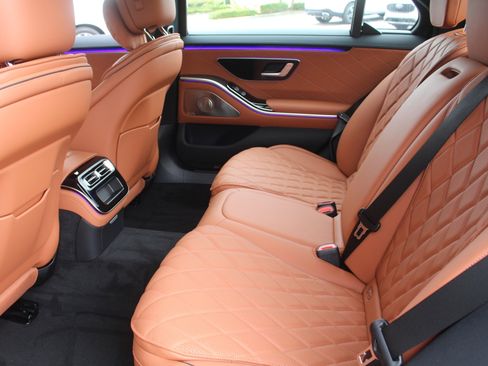 New 2026 Mercedes-Benz S 580e 4MATIC Sedan image 16