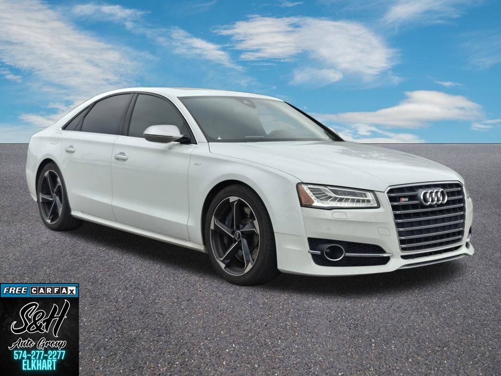 Used 2015 Audi S8 AWD/4WD image 3
