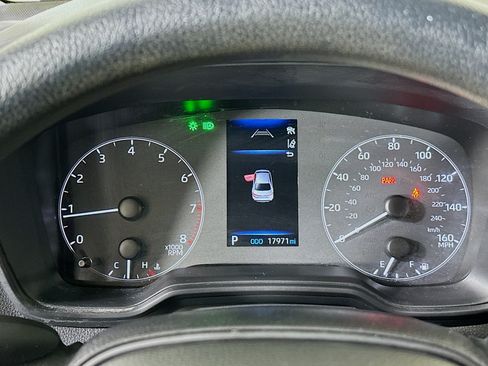 Used 2024 Toyota Corolla LE FWD image 19