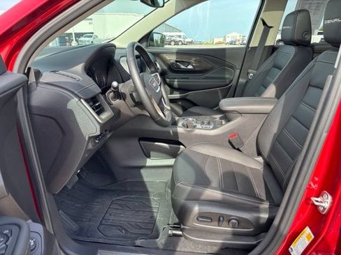 Certified 2024 GMC Terrain Denali w/ Denali Premium Package AWD/4WD image 9
