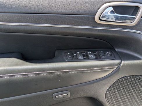 Used 2015 Jeep Grand Cherokee Limited RWD image 15
