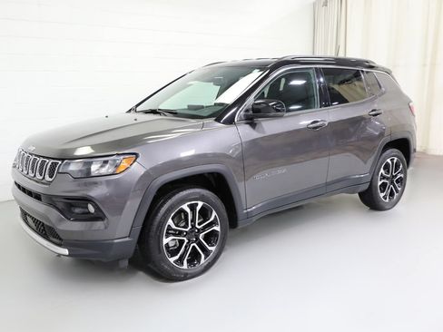 Used 2023 Jeep Compass Limited AWD/4WD image 14